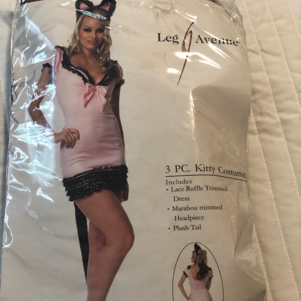 Sexy kitty Halloween costume.